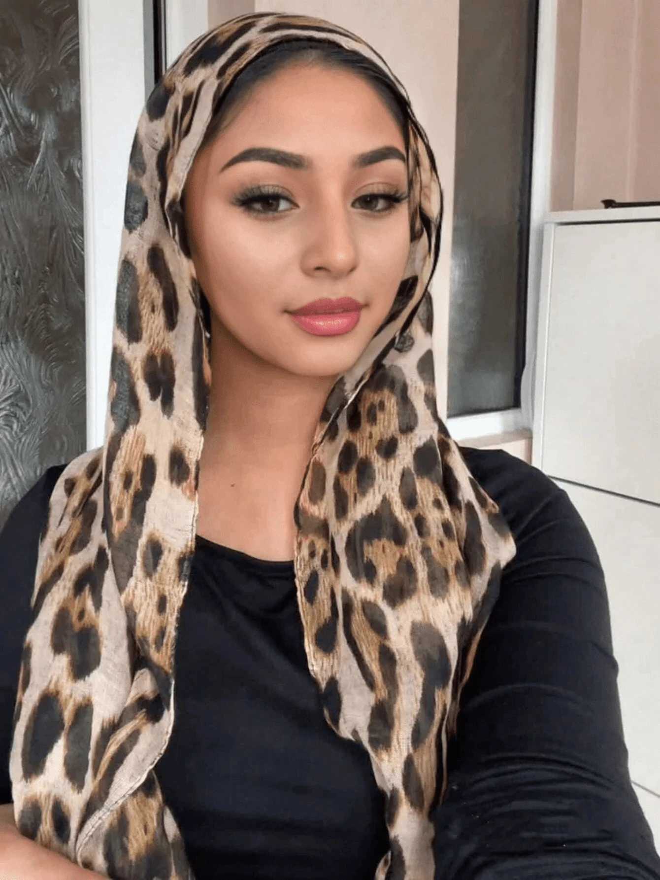 1 warm scarf Bohen Leopard printed headscarf shawl Muslim wrapped shawl thin lightweight breathable suitable for daily wear X250324