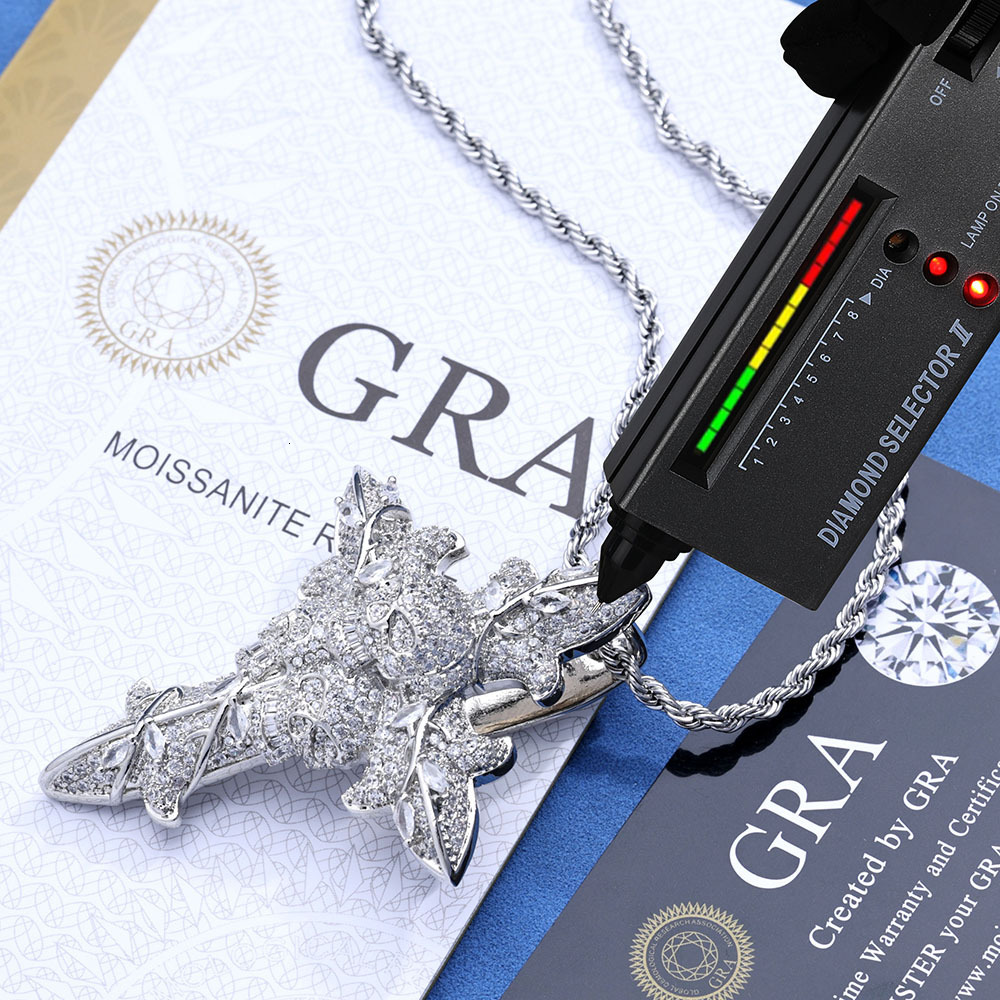 Factory wholesale new flower cross pendant necklace with moissanite Hip hop skull cross pendant S925 silver moissanite mens necklace accessory