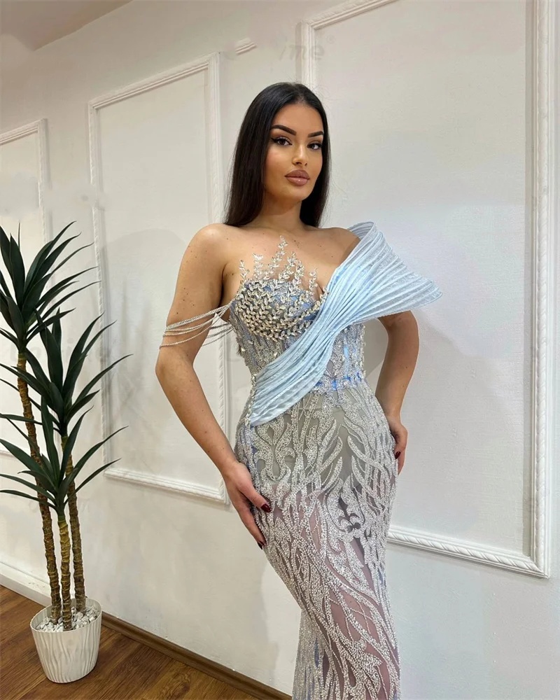 Designer Evening Dresses Off Shoulder Sleeveless Gown Sequins Crystal See Through Sweep Train Party Customized Dress