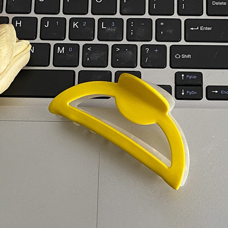 The new ins cream color system grasp clip sweet match hairpin large shark clip back of the head spoon clip plate hair hair hair accessories