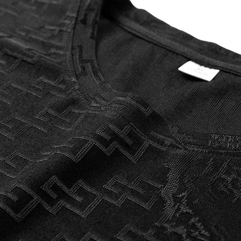 Mens ice fast drying loose ultrafine 6XL 7XL 8XL Plus size fitness short sleeved black Tshirt summer fashion 250322