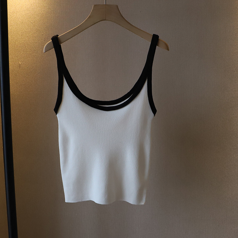 2025 Summer New Designer Women's Simple Slim Fit Tank Top Outdoor Breathable Beach Pure Desire Sexy Top Fashion Casual Short Sleeve