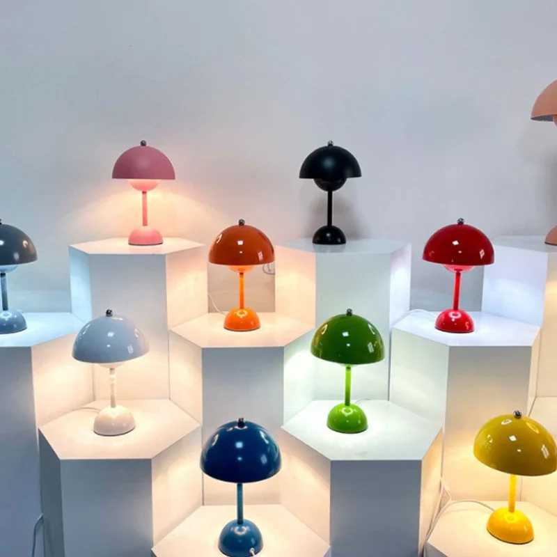 Denmark Flower bud Led Table Lamp Nordic Bedside bedside table Desk Mushroom Lamps USB Recargable decoration Lamp Table DecorC250324