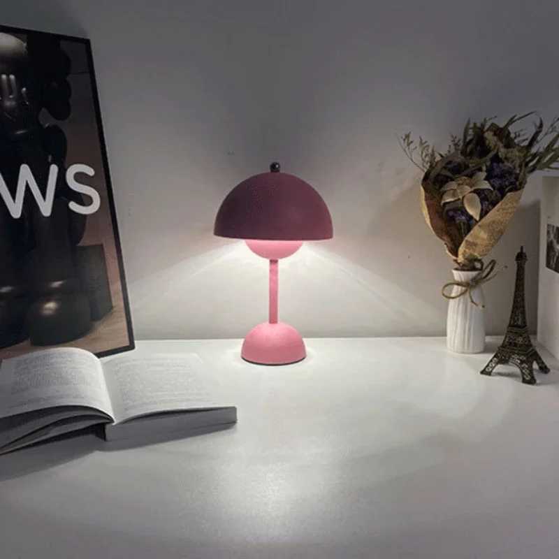 Denmark Flower bud Led Table Lamp Nordic Bedside bedside table Desk Mushroom Lamps USB Recargable decoration Lamp Table DecorC250324
