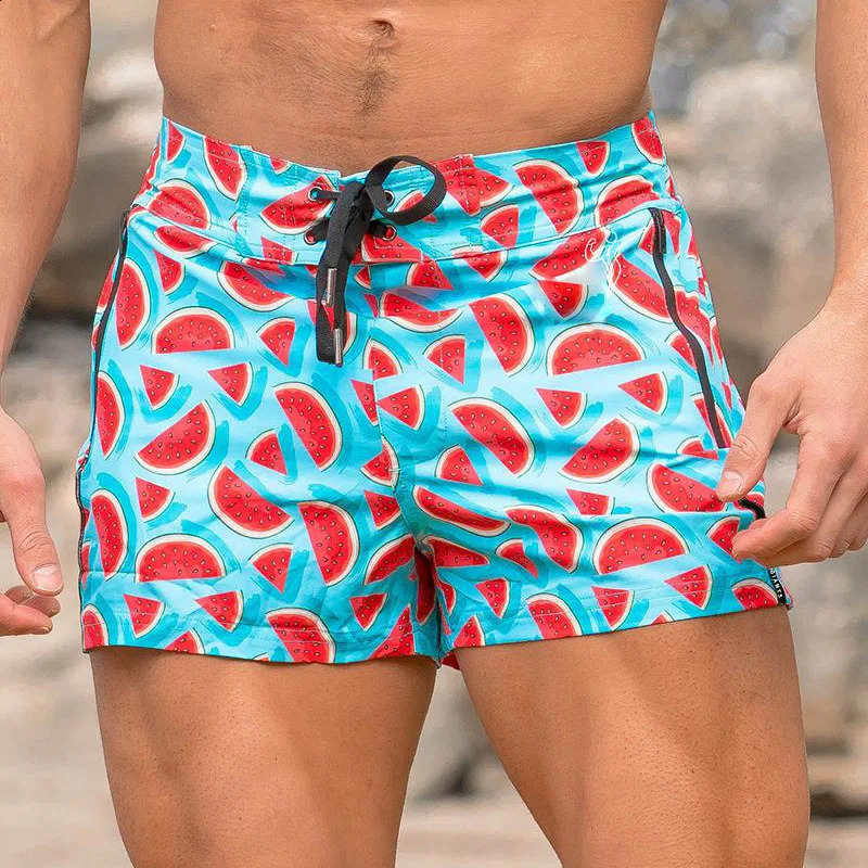 2025 selling mens fashionable beach shorts polyester quick drying multicolor sports three minute anime 250321