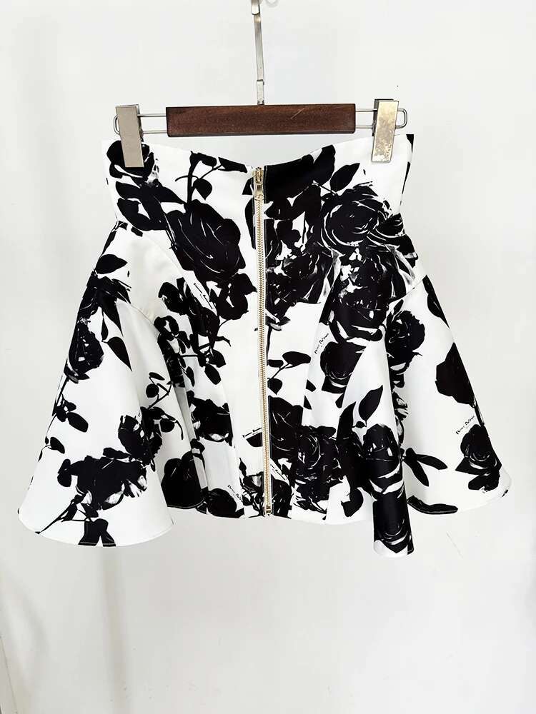 Newest Runway Designer Fashion Women's Metal Rose Buttons Printed Ral Mini Skirt