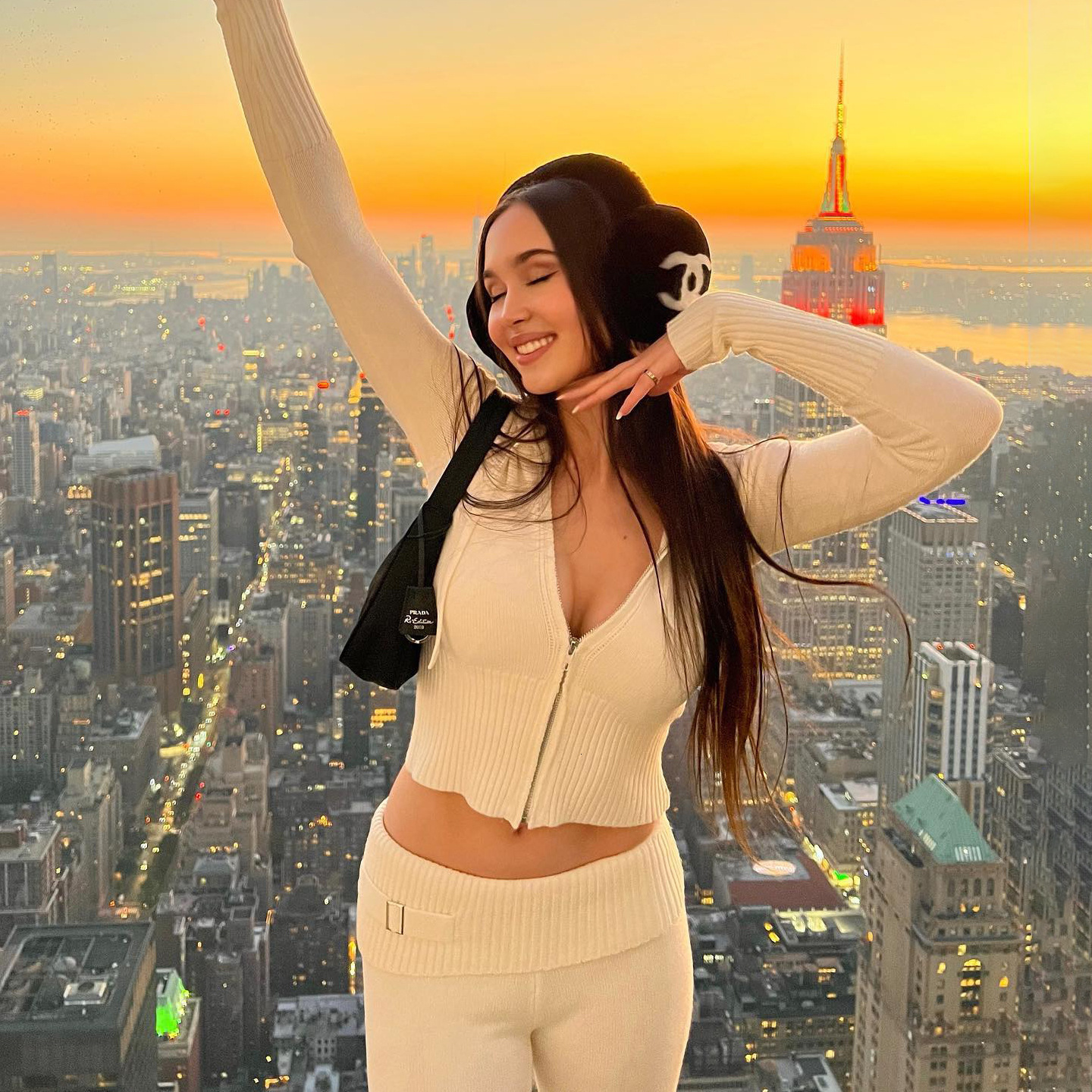 2023 New Knitted Hoodie Women's Fashion Sexy High Waist Long Sleeve Pants Two Piece Set