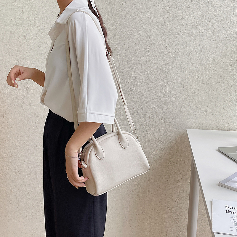 Korean Version Of The New Bag Women's Bag Fashion Simple Crossbody Bag Trend Shoulder Bag Temperament Tote Handbag