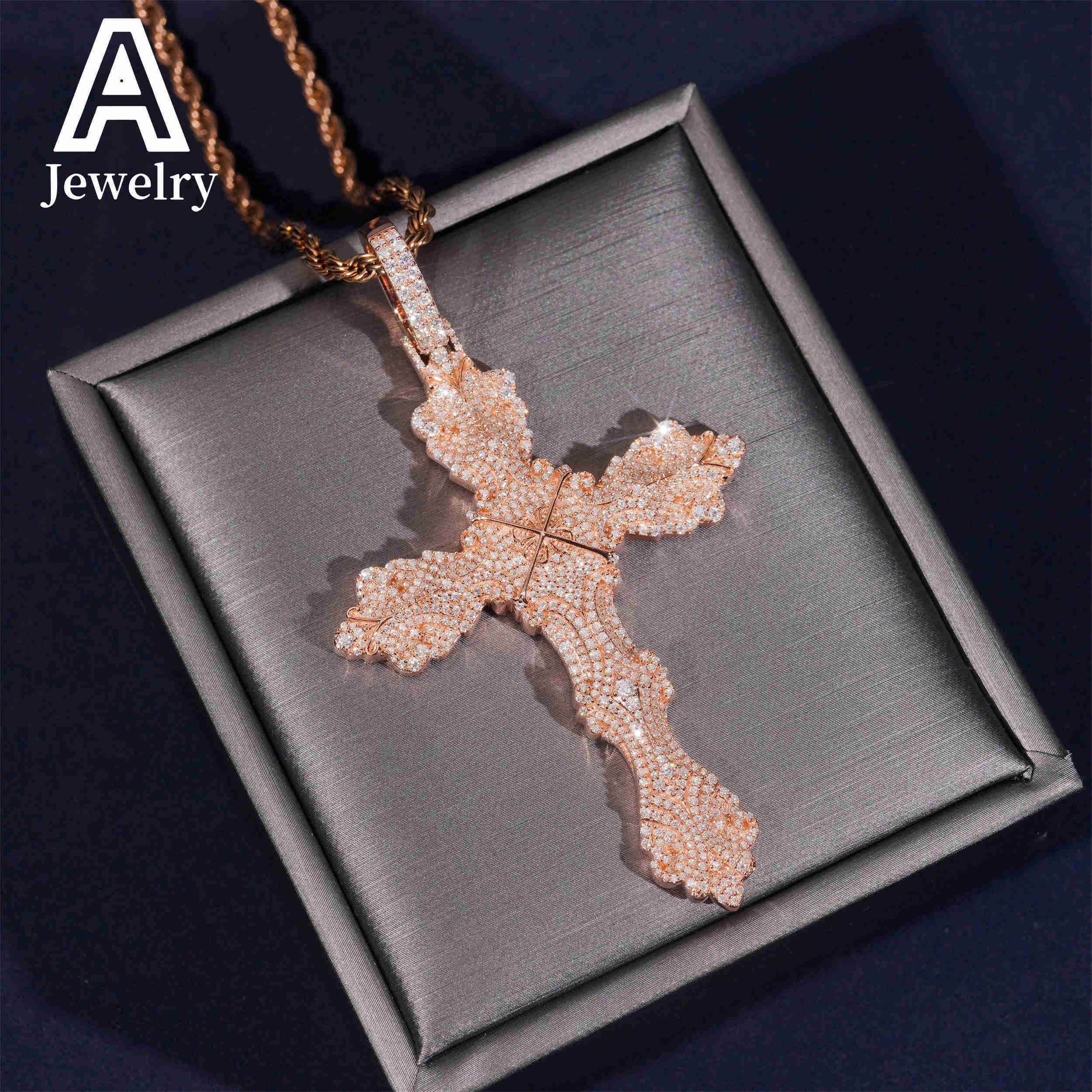 Stock Iced Out Hip Hop Pendant 925 Silver White Gold Plated VVS1 Moissanite Diamond Cross Pendant Necklace