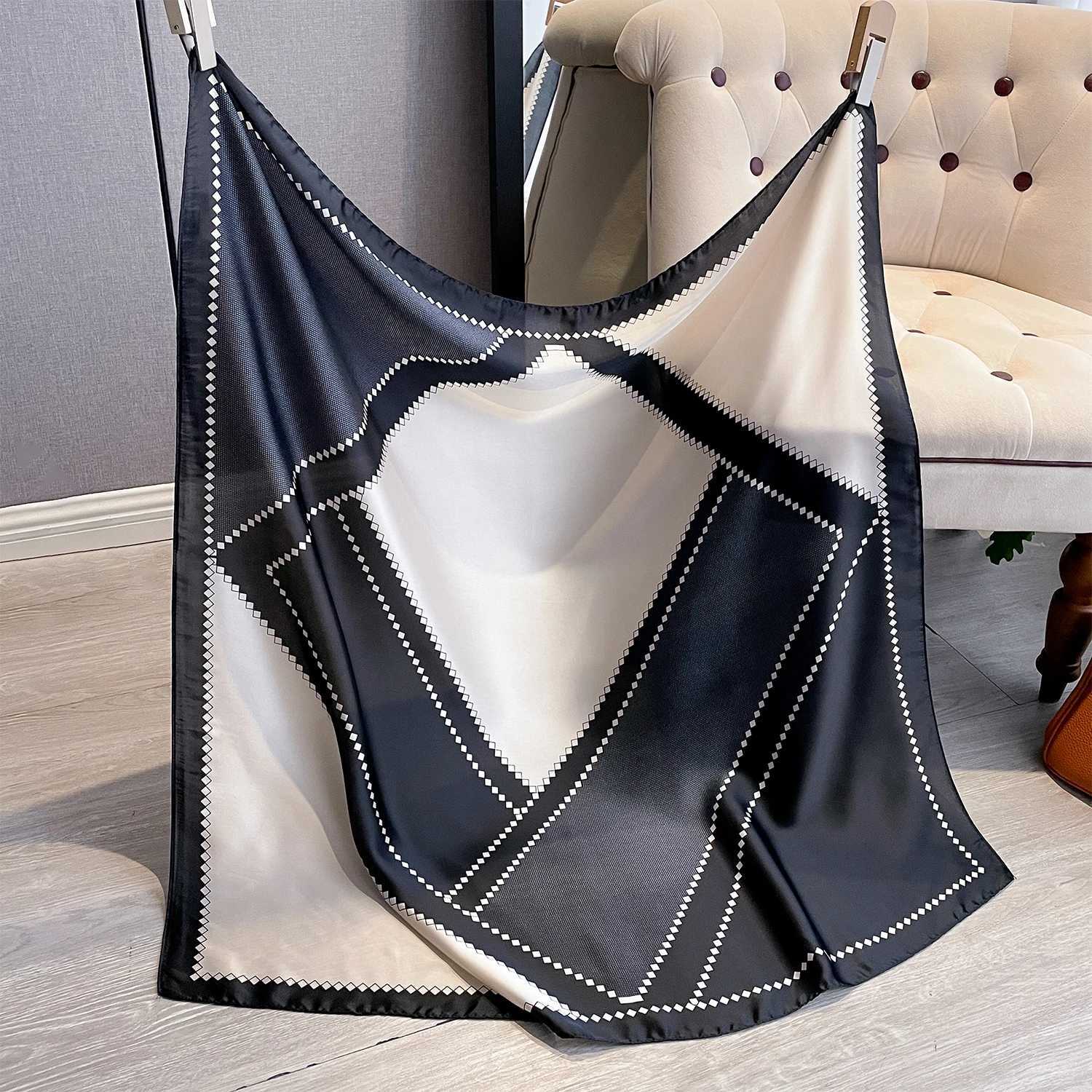 Luxury silk scarf warm summer foard satin square headscarf womens brand shawl 90 * 90 silk scarf Muslim headscarf X250324