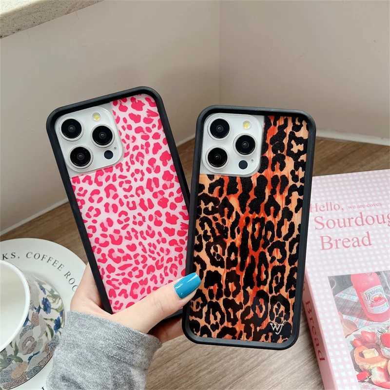 Fashion Wildflower 3D Cute Girl Sexy Lips Phone Case For iPhone 15 14 13 12 16 Pro Max WF Luxury Leopard Love Star Cover Z250324