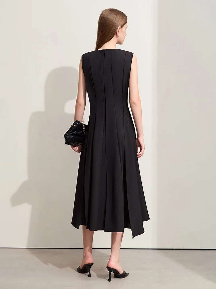 Amii Minimalism 2024 Summer New Elegant Dress For Women Office Lady O-Neck Irregular Sleeveless Solid Fashion Dresses 12452071