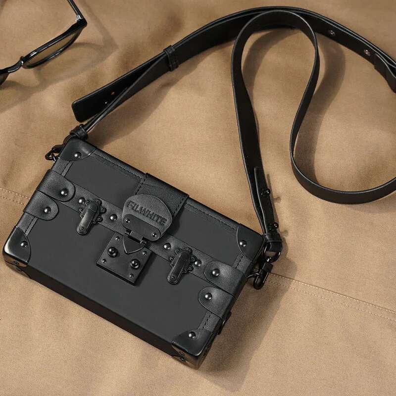 Men's Shoulder Messenger Bag Sg Husband Trendy Couple Bags Boys Small Square Leather Side Crossbody Man Vintage