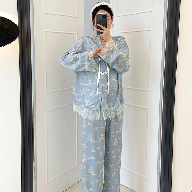 Spring and summer Chinese silk pajamas cool V-neck light blue high-end home lace decoration young womens casual suit set 250321