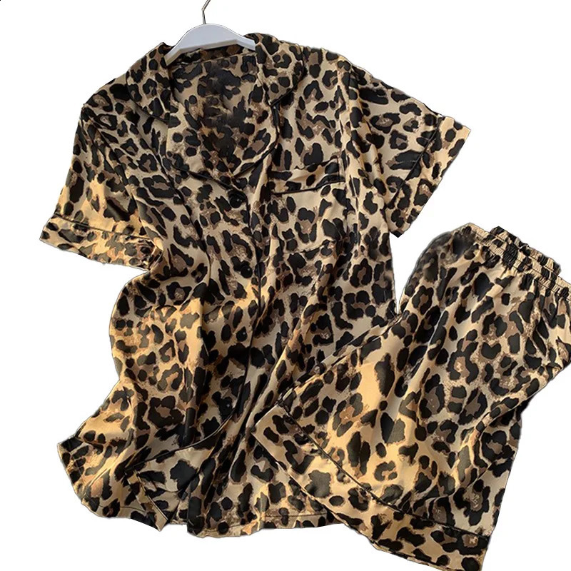 Leopard Print Nice Ice Silk Pajama Set for Womens Summer Short sleeved Pajamas High end Pajamas Sweet Lounge Clothing Satin Pajamas 250321