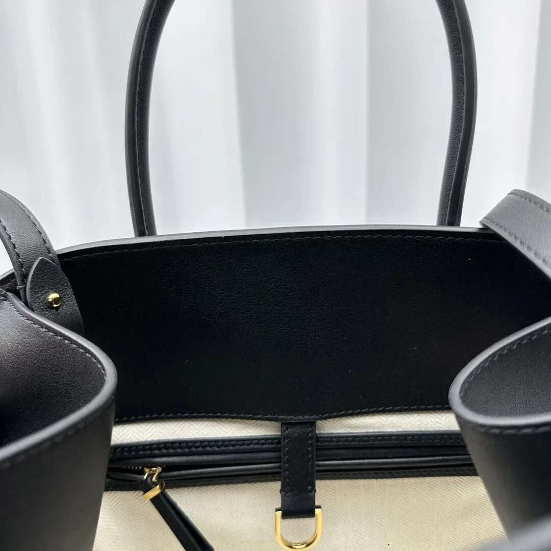 Leather hot Margaux 12 Shoulder Handbag: Minimalist Tote Bag for Women, Large Capacity, Travel & Everyday Use