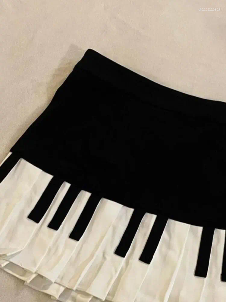 Skirts Goth Mini Skirt Sexy Woman Clothing Y2k Slim High Waist Sweet Harajuku Korea Pleated Grunge 90s Vintage Fashion Emo Dress Summer