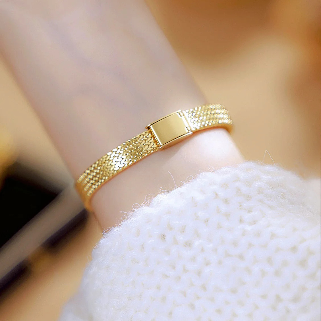 Womens Watch Retro High Quality Gold Oval Small Watch Gift for Women Fashion Jinshi Ying Watch 250319
