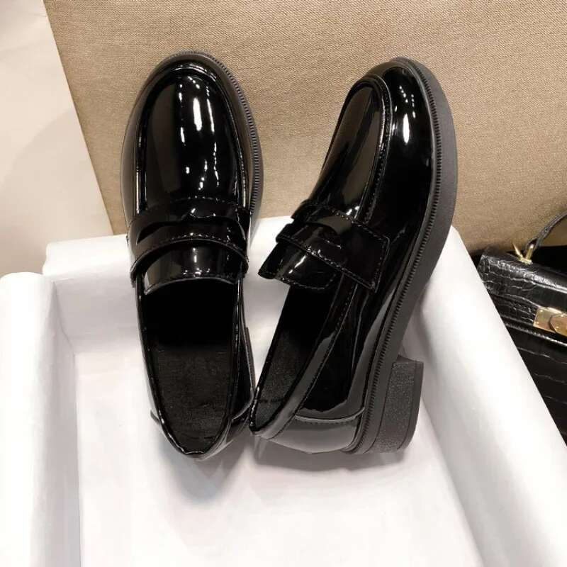 New Fashion Patent Leather for Women Square Heel Slip on Office Lady Shoes Loafers Chaussure Femme