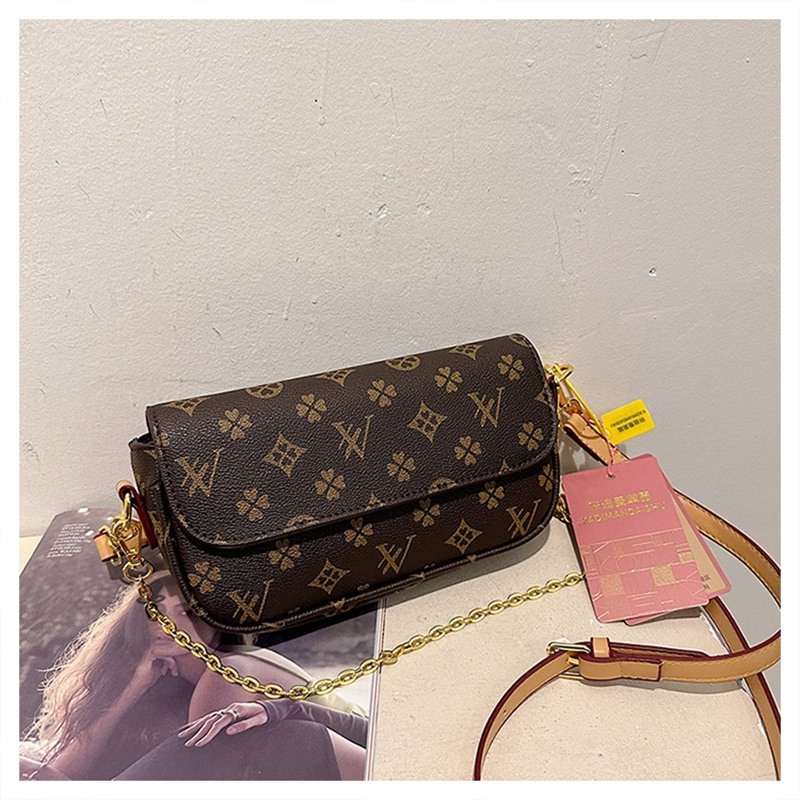 Designer Shoulder Handbags - Fashion Printed Small Square Bag, Chic hot Women's Underarm Messenger Bag with Artistic Design