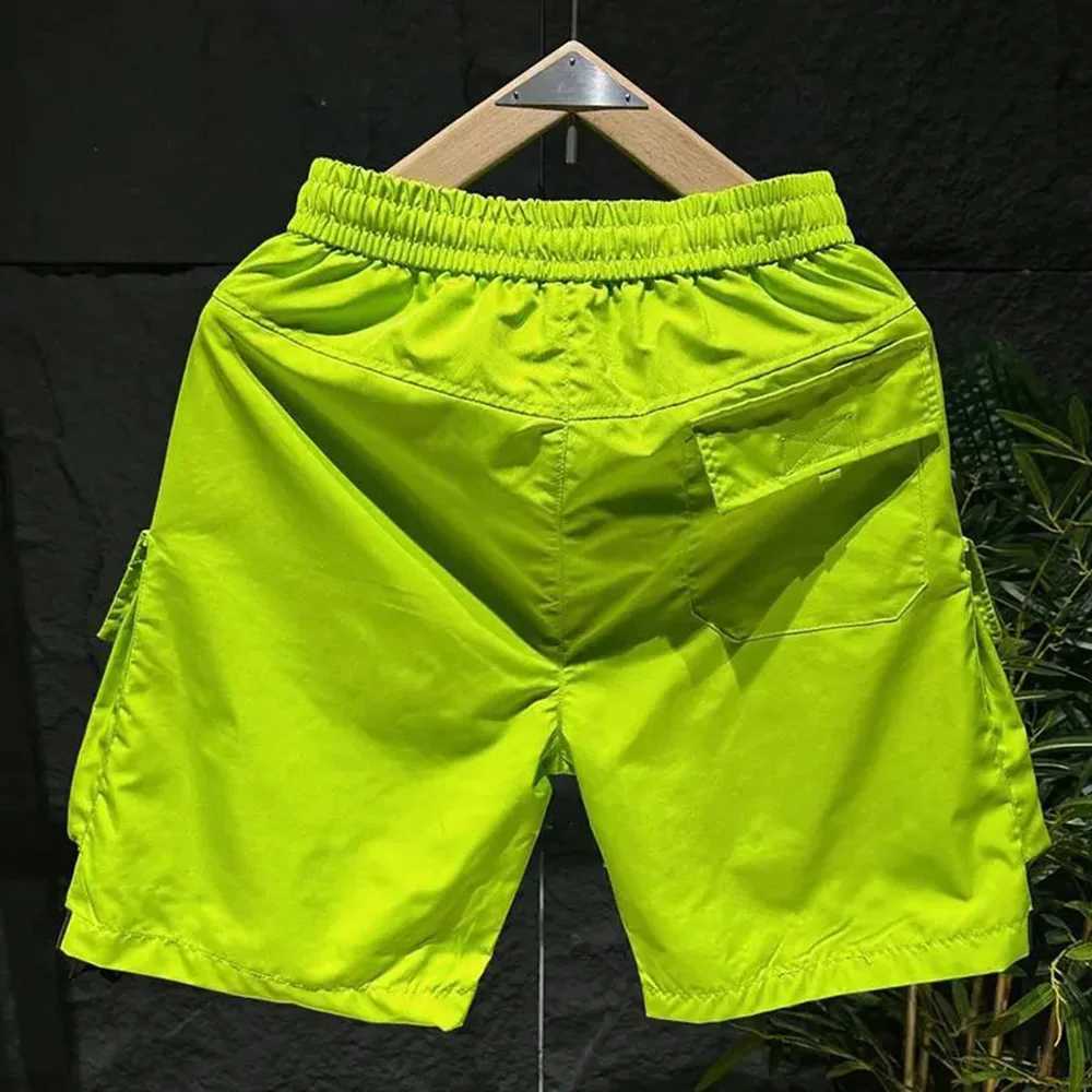 Mens work shorts multi pocket quick drying breathable beach pants classic and comfortable youthful sports shorts fashionable summer 2024 X250324