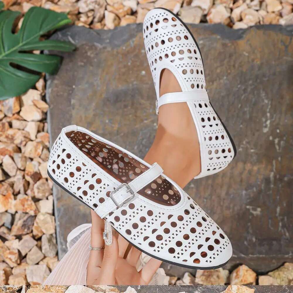Ballet Spring and Autumn Women's Round Toe Breathable Hollow Shoes Fashion Designer Casual Flats