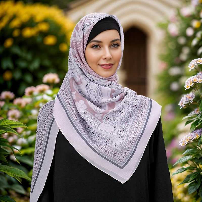 45 Malaysia Tudung Bawal floral print headscarf high-end cotton soft fashion Muslim square scarf 110 * 110cm X250324