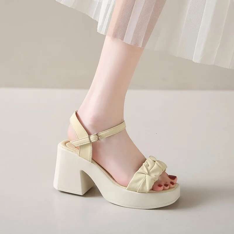 Summer New Open Toe Pearl Button Strap Waterproof Platform Sandals Women Thick Sole Shoes for Women's