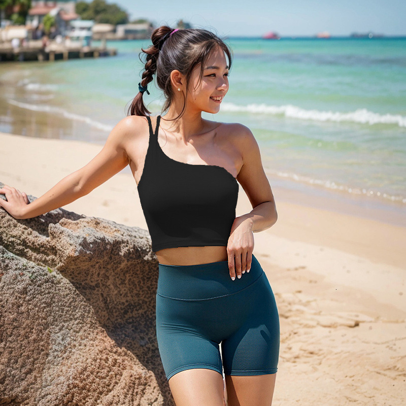 2025 New Beautiful Back Cuffless Chest Mat Designer Sports Tank Top Women's Outdoor Sports Fitness Yoga Bra Sexy Lightweight Shock Absorbent Unde