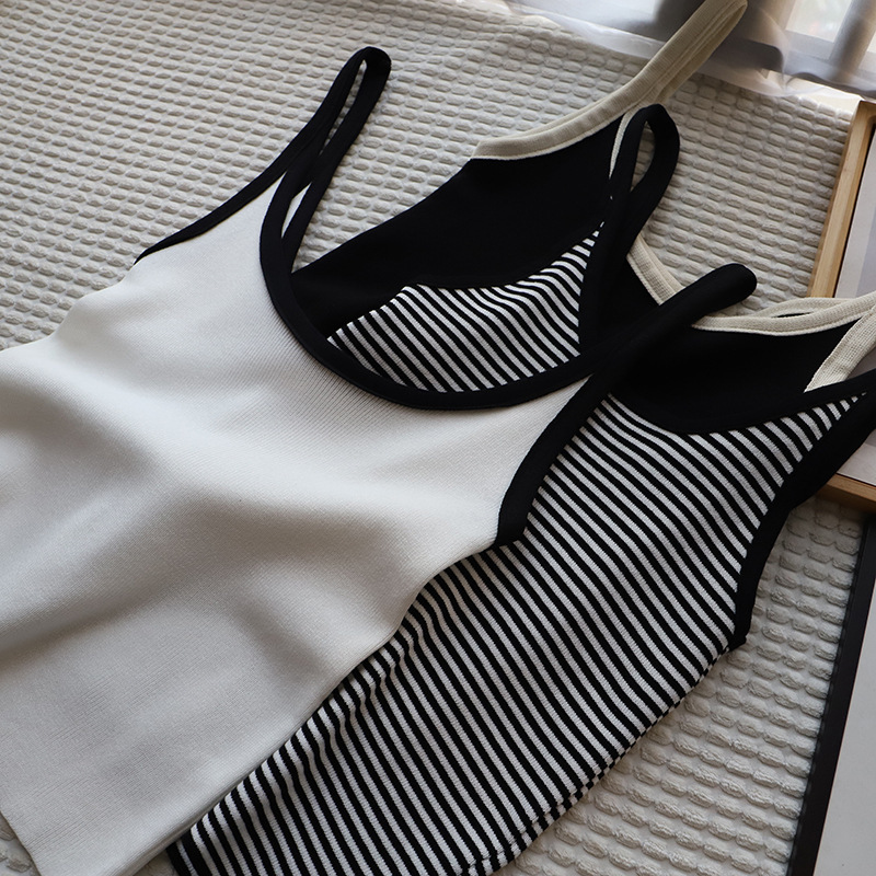 2025 Summer New Designer Women's Simple Slim Fit Tank Top Outdoor Breathable Beach Pure Desire Sexy Top Fashion Casual Short Sleeve