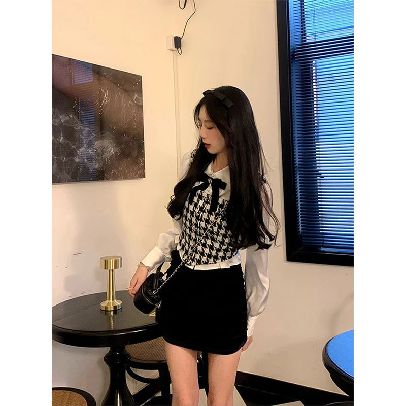 White Bow Shirts Women Sweet Preppy Kawaii Lace Patchwork Blouses Lolita Korean Elegant Peter Pan Collar Long Sleeve Crop Tops 250322