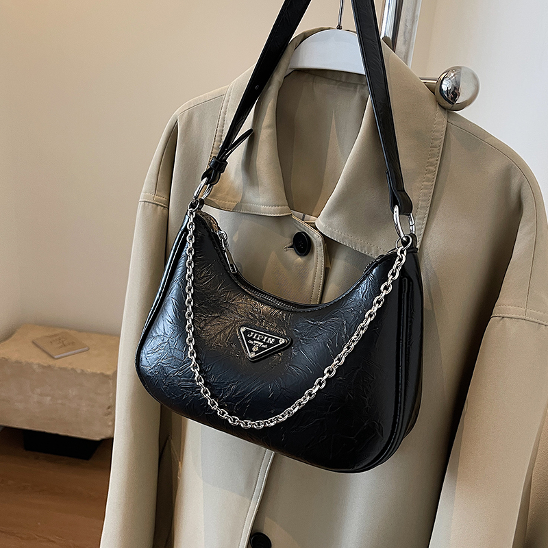 design bag 2025 new High-end stylish niche-designed women's bag new popular and trendy versatile crossbody bag single-shoulder and underarm bag