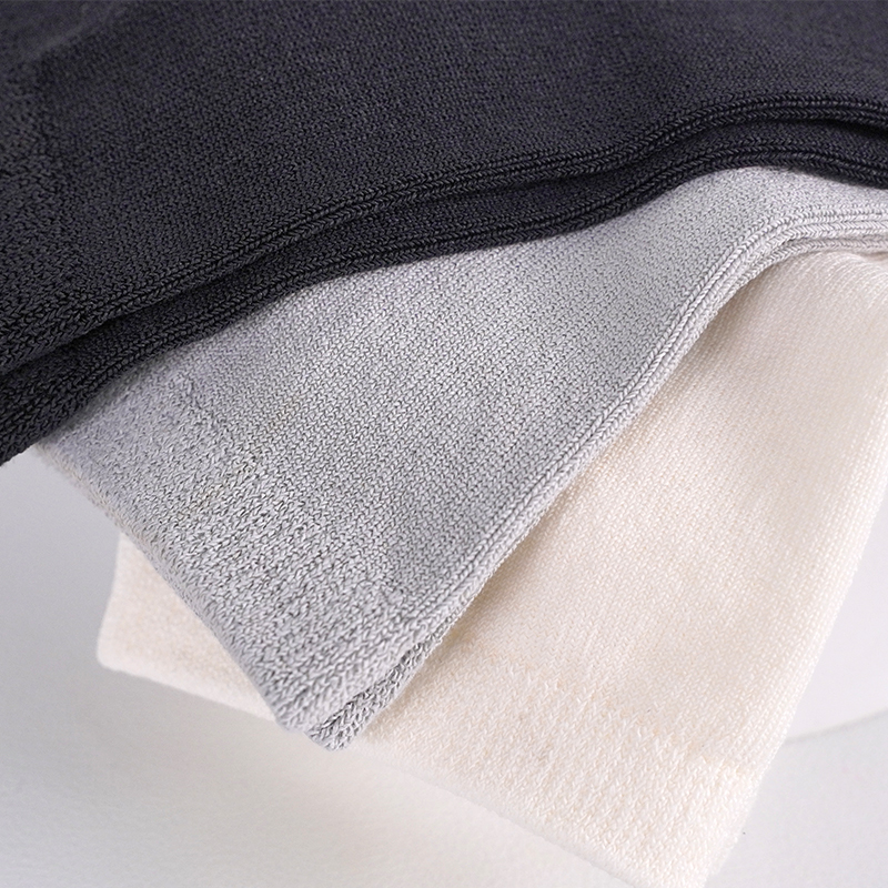 Unisex Casual Crew Socks Made of Breathable Material - Perfect for Everyday Wear