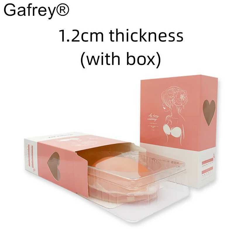 Thick chest sticker 5cm thick invisible bra flat chest display big chest bride self-adhesive invisible silicone stickerXJ250324