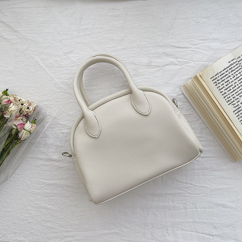 Korean Version Of The New Bag Women's Bag Fashion Simple Crossbody Bag Trend Shoulder Bag Temperament Tote Handbag