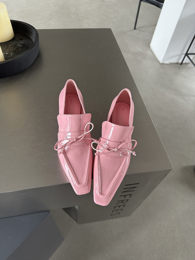 2025 new square headed cat customized comfortable commuting shallow mouth designer fashionable women's shoes