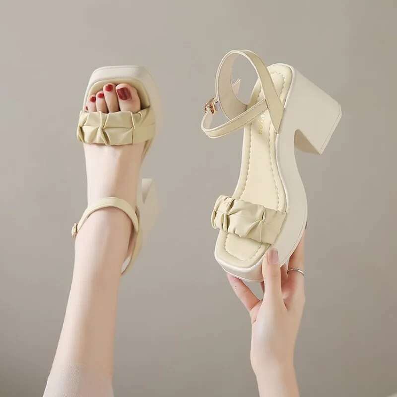 Summer New Open Toe Pearl Button Strap Waterproof Platform Sandals Women Thick Sole Shoes for Women's