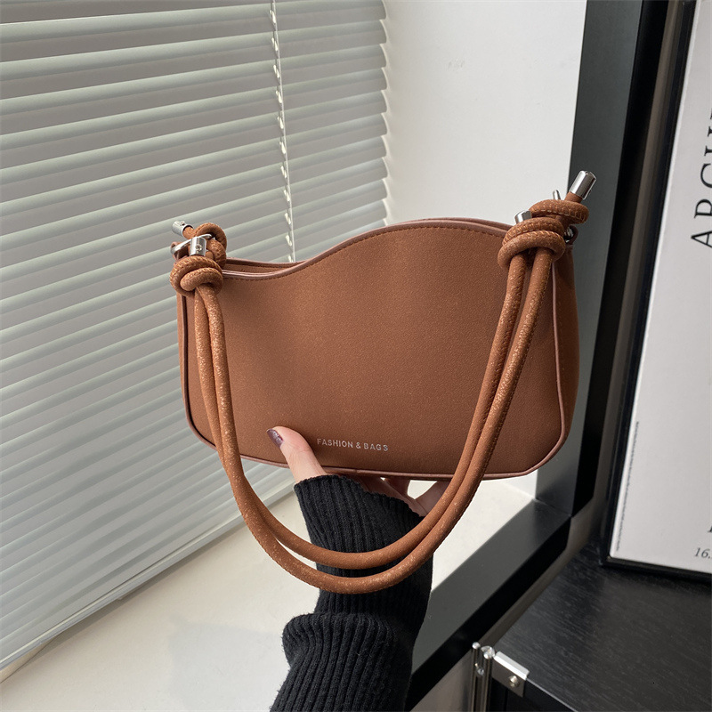 2025S Fashion Designer This Year S Popular Winter New Versatile Ins Shoulder Armpit Temperament Simple Solid Color Handbag Women S Bag