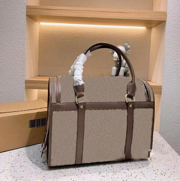 Designer Pet Dog Cat Carrying Bag Brown Leather Classic Logo Pet Outgoing Bag Teddy Aviation Bag Small and Medium sized Dog Bag