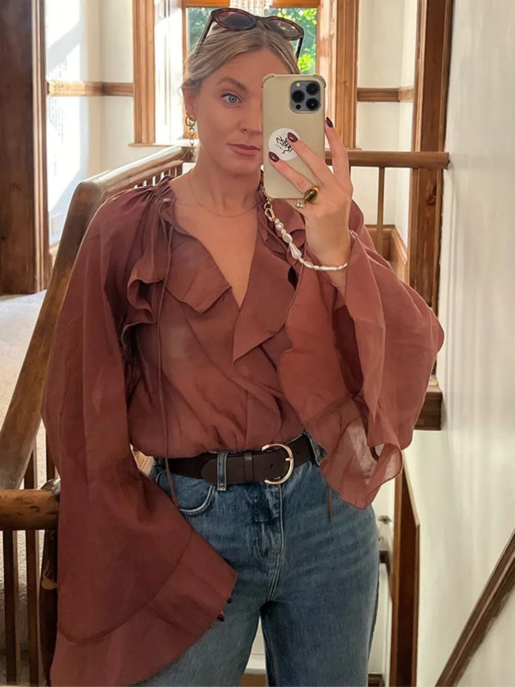 Elegant pleated lace V-neck loose sheer shirt suitable for womens casual solid pleated pullover womens fashionable spring high street top 250322