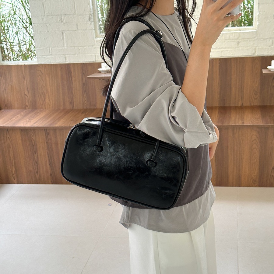 Simple Small Square Bag Portable 2024 Korean Version Of The New Shoulder Bag Large Capacity Female Simple Small Wind Armpit Bag for Women