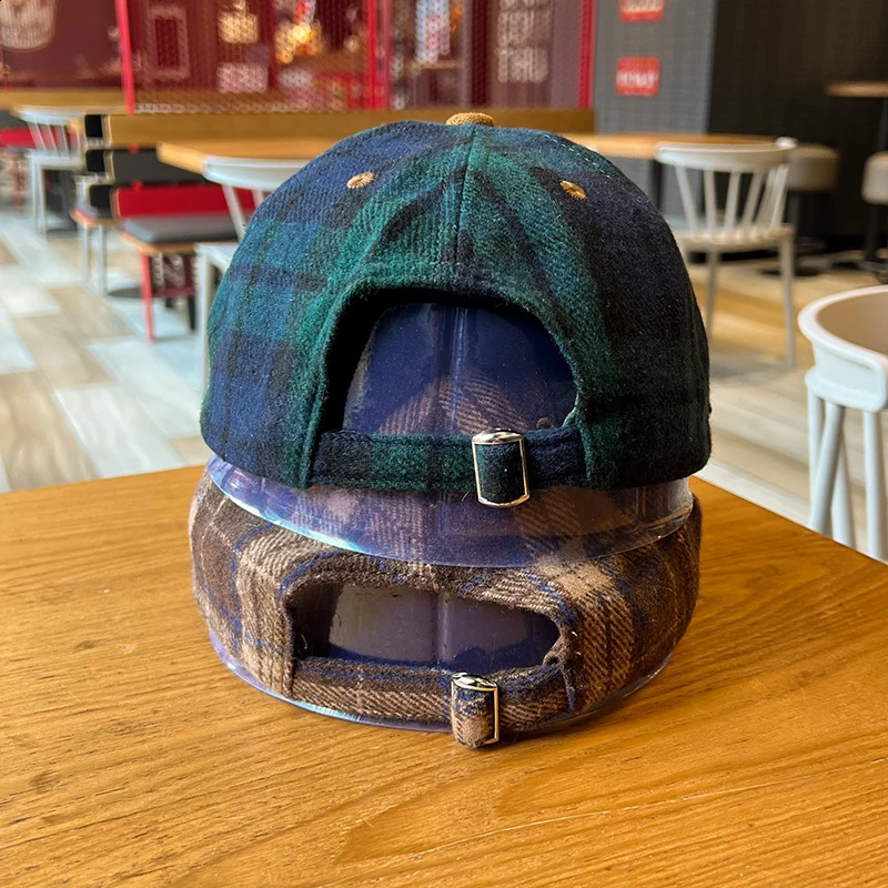 Hat Autumn and Winter Woolen Plaid Colorblock Peaked Cap Baseball Caps for Men and Women Color Hip Hop Hat Curved Brim Soft Cap 250321