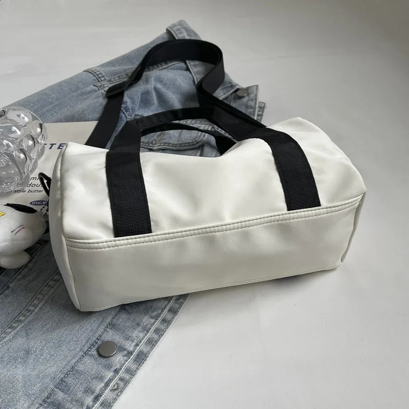 Going out leisure handbag Kangaroo bag fashion womens bag leisure travel shoulder bag crossbody bag 250314