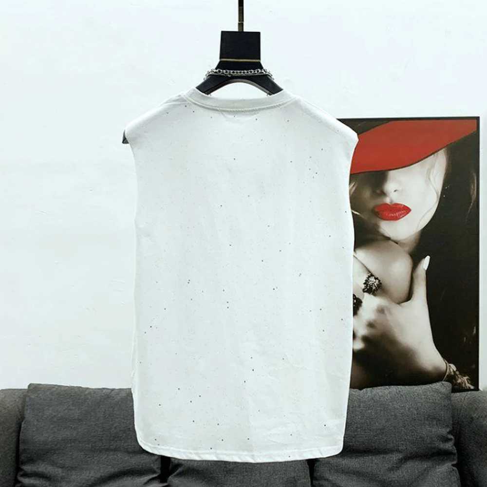 Mens vest starry sky hole retro vest summer casual sports gym fashionable Korean round neck top mens clothing 2024 unisex X250324