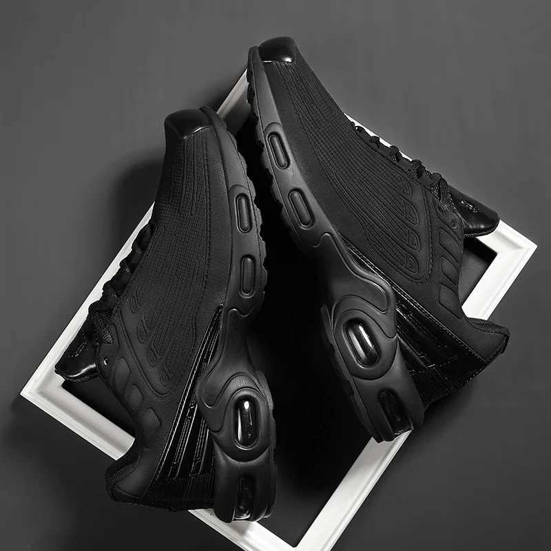 Fashionable hot selling mens sports shoes anti slip and anti odor professional tennis training shoes mesh fashion ultra light running shoesC250504