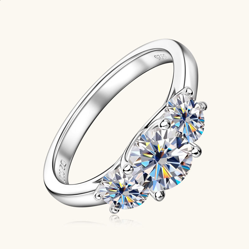 925 Sterling Silver Three Stones Wedding Engagement Ring For Women 2.2 D Color Diamond 241127