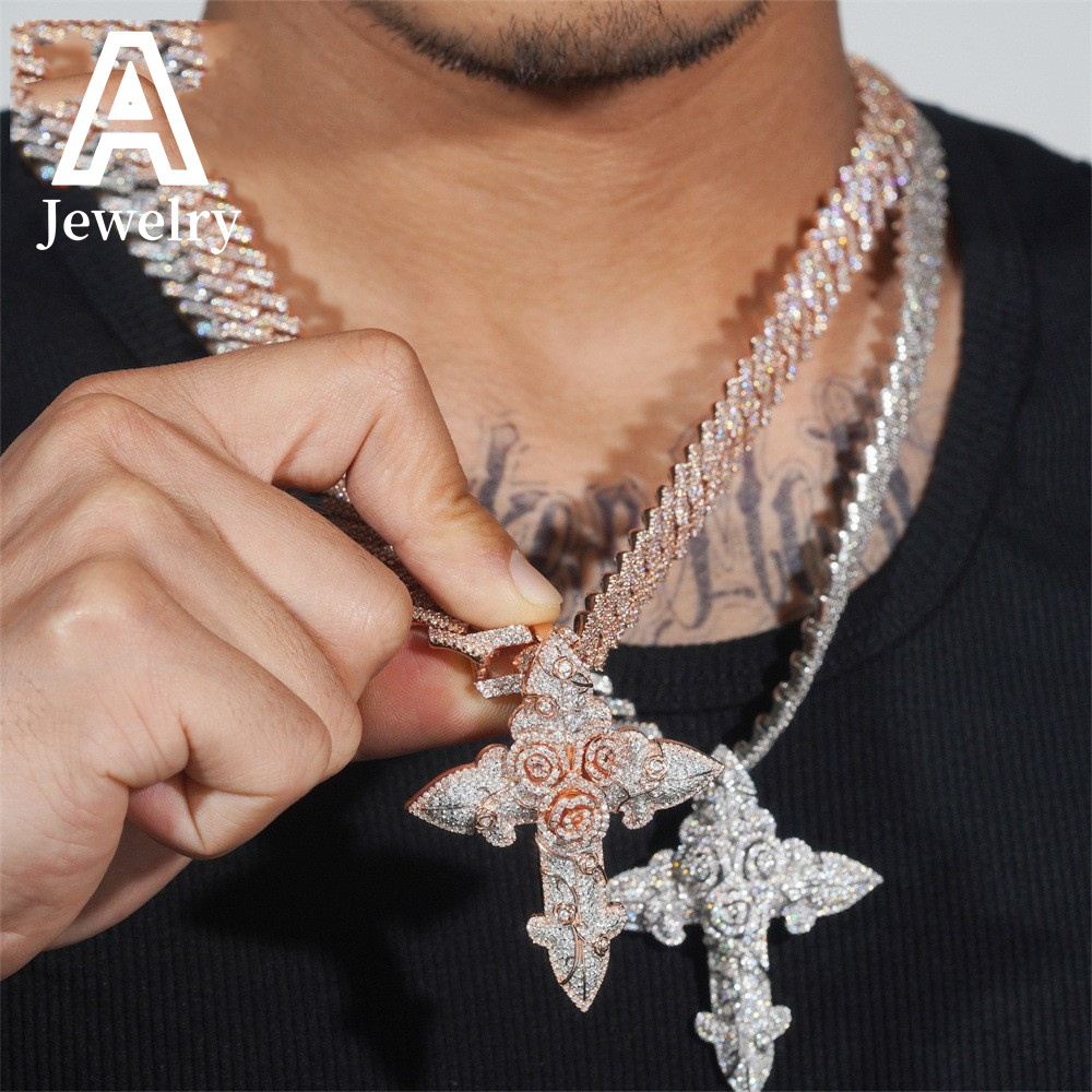 Iced out jewelry Beautiful Hip Hop Pendant Women Fine Jewelry 925 Sterling Silver VVS Moissanite Diamond Pendent