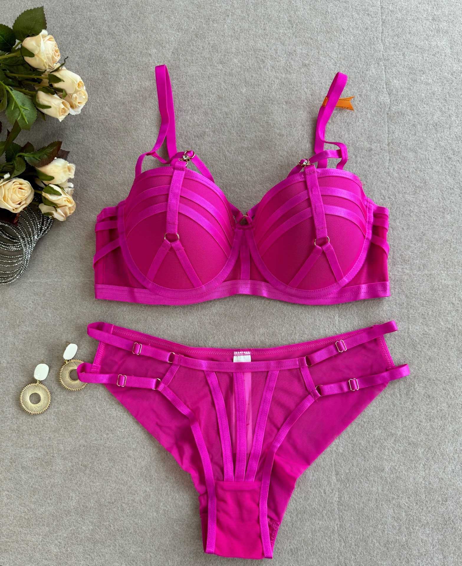 multi strap underwear women with small breasts gathered together to show off the chest large upper support to prevent outward expansion, pure desire b