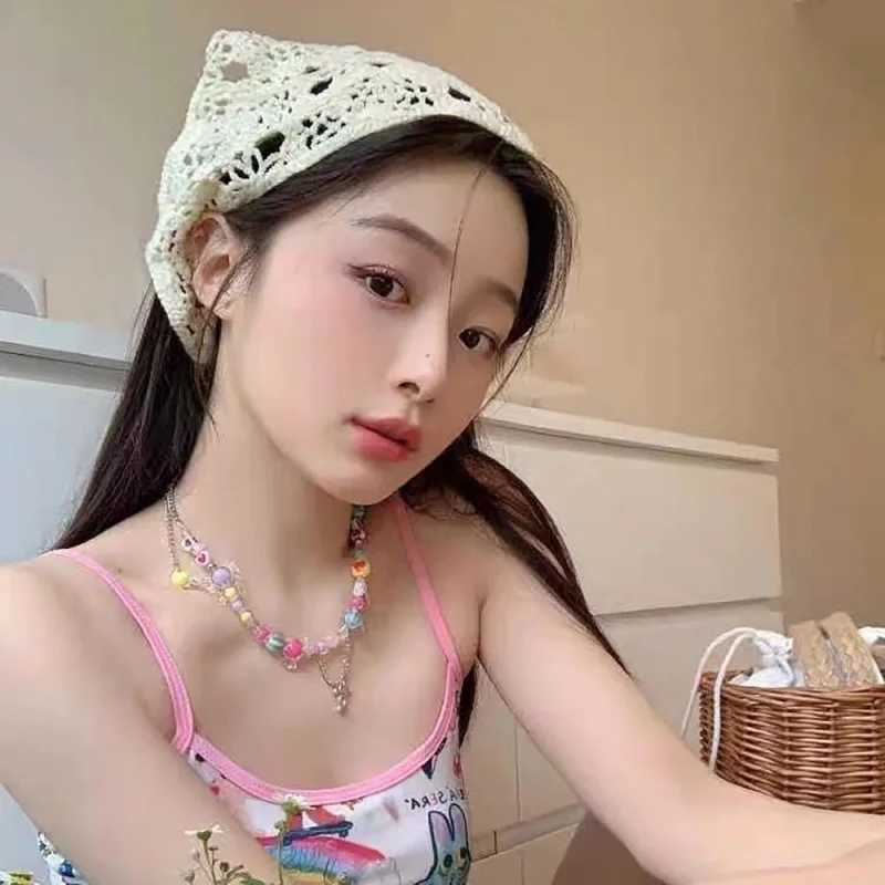 Home>Product Center>French Style>Triangle Belt>Handmade Hooked Flower>Strawberry Shawl>Knitted Girls Shawl X250324