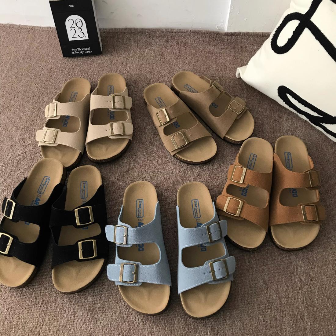 2025 hot new free shipping designer slippers for womens flat slippers khaki black beige Summer new beach PU flat sandals
